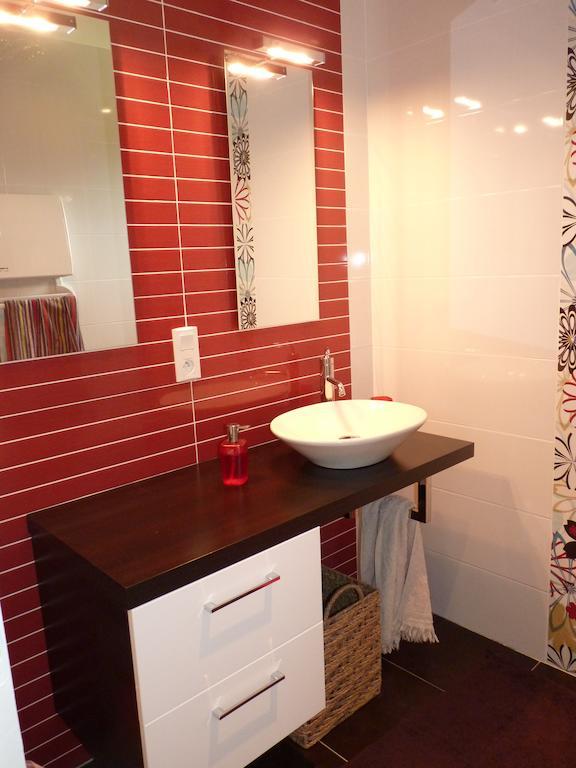 Gite Les Vignes Cravenceres Room photo